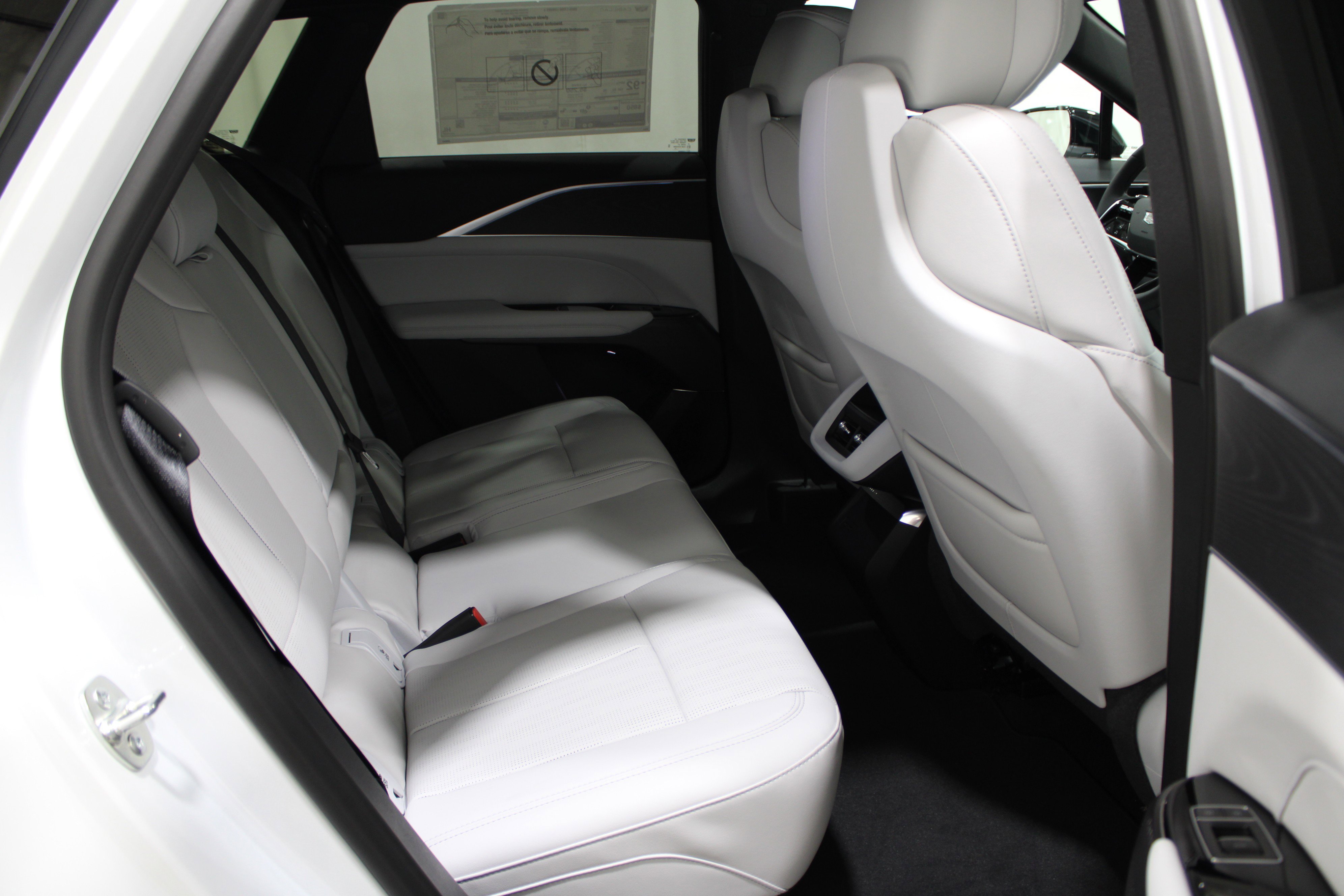 2025 Cadillac Lyriq Luxury photo 18
