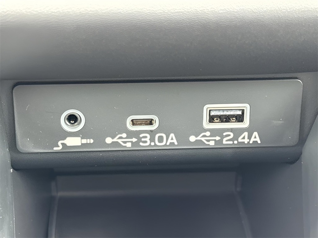 2025 Subaru Outback Premium photo 21