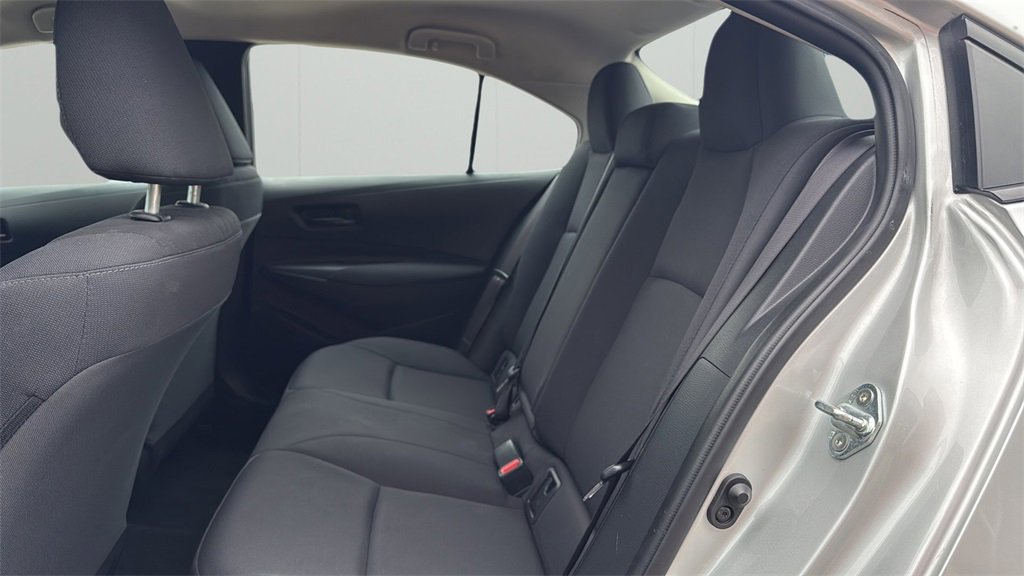 2023 Toyota Corolla LE photo 16
