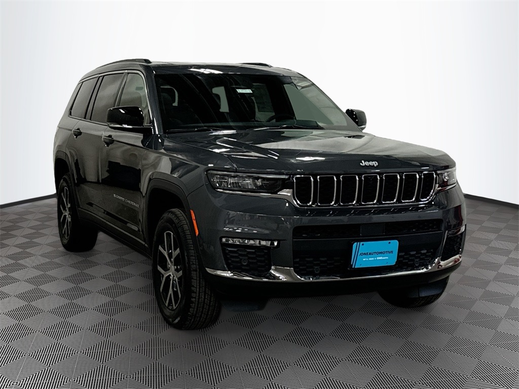 2025 Jeep Grand Cherokee Limited photo 3
