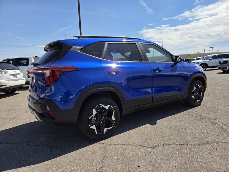 2026 Kia Seltos S photo 3