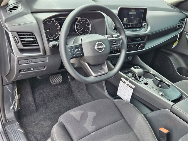 2026 Nissan Rogue S photo 2