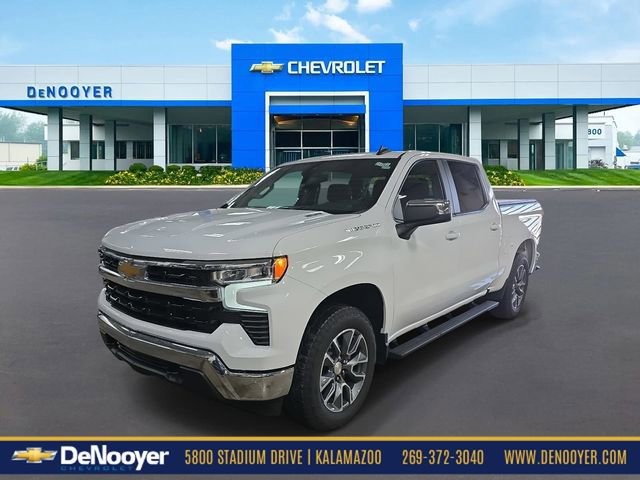 2025 Chevrolet Silverado 1500 LT's photo