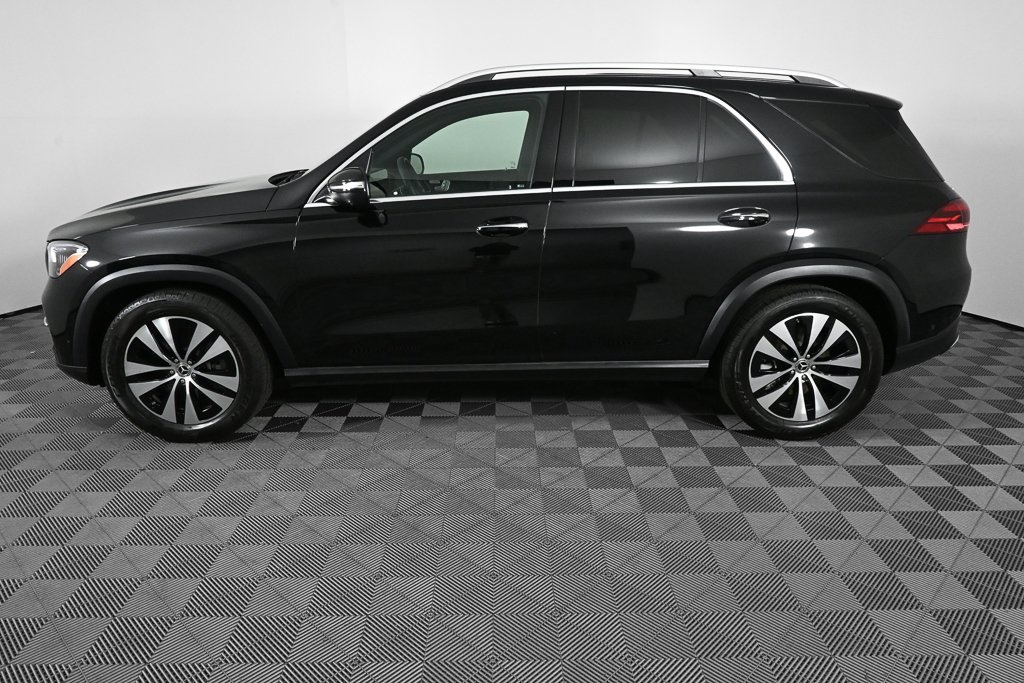 2025 Mercedes Benz GLE 450 4MATIC photo 3