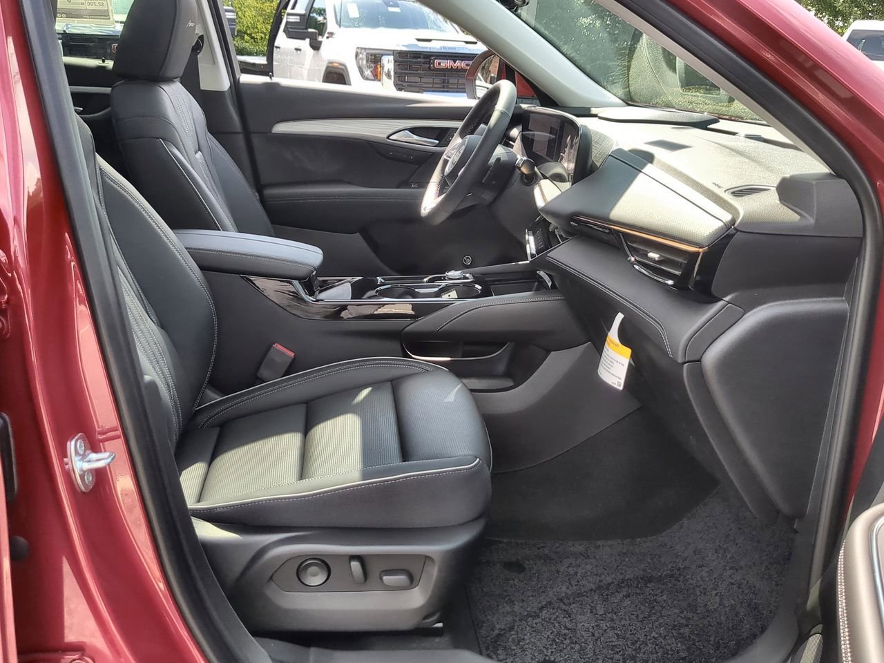 2025 Buick Envision Avenir photo 24