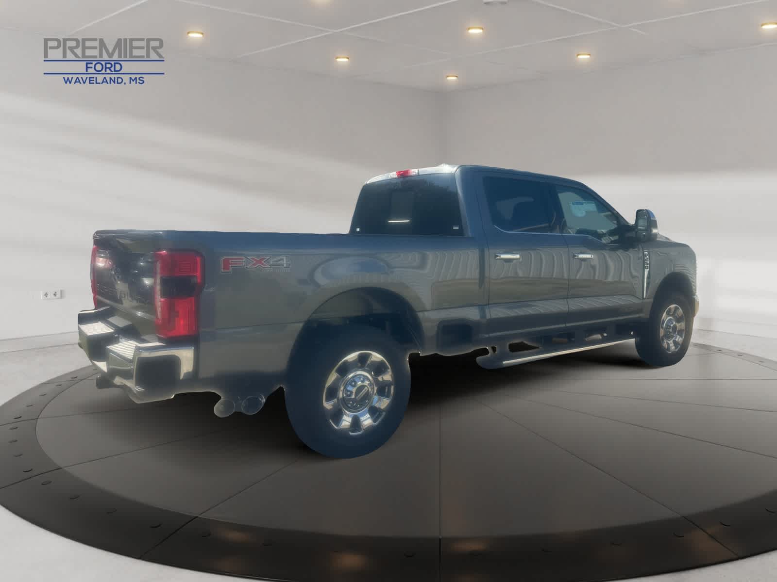 2026 Ford F-250 Lariat photo 5