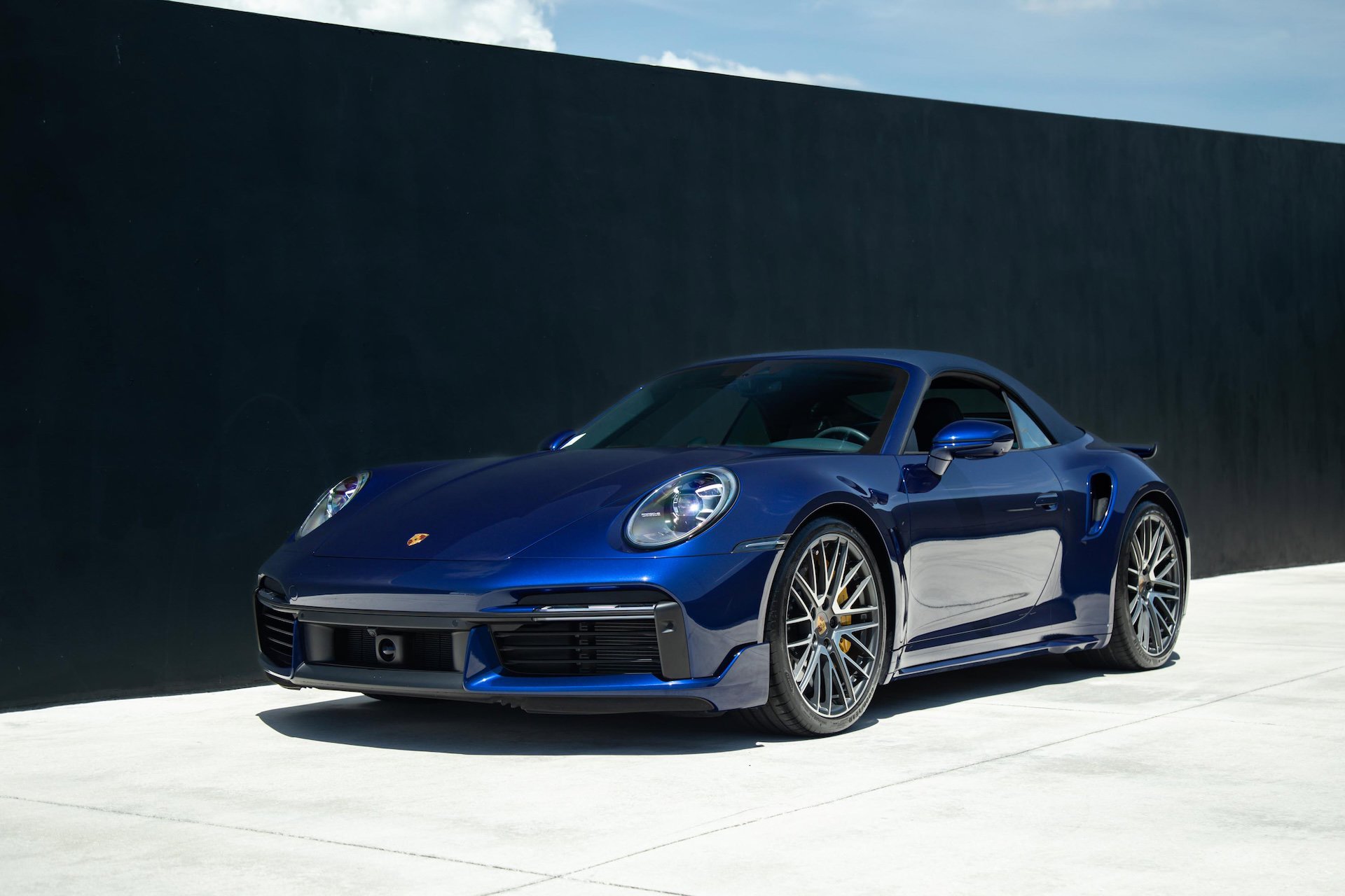 2022 Porsche 911 Turbo S Cabriolet photo 7