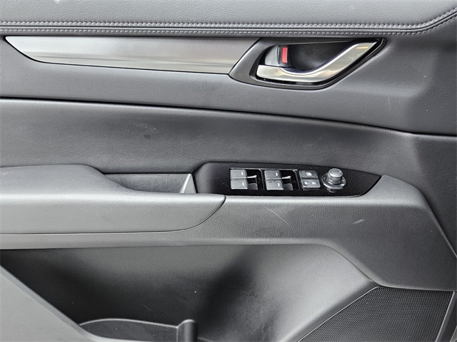 2025 Mazda CX-5 2.5 Select photo 30