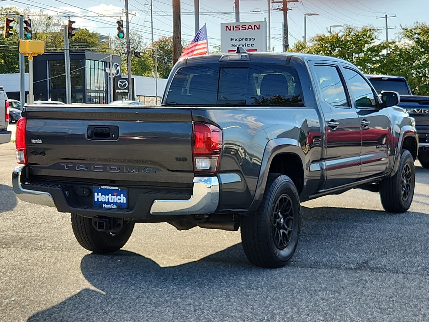 2022 Toyota Tacoma SR5 Double Cab V6 photo 3