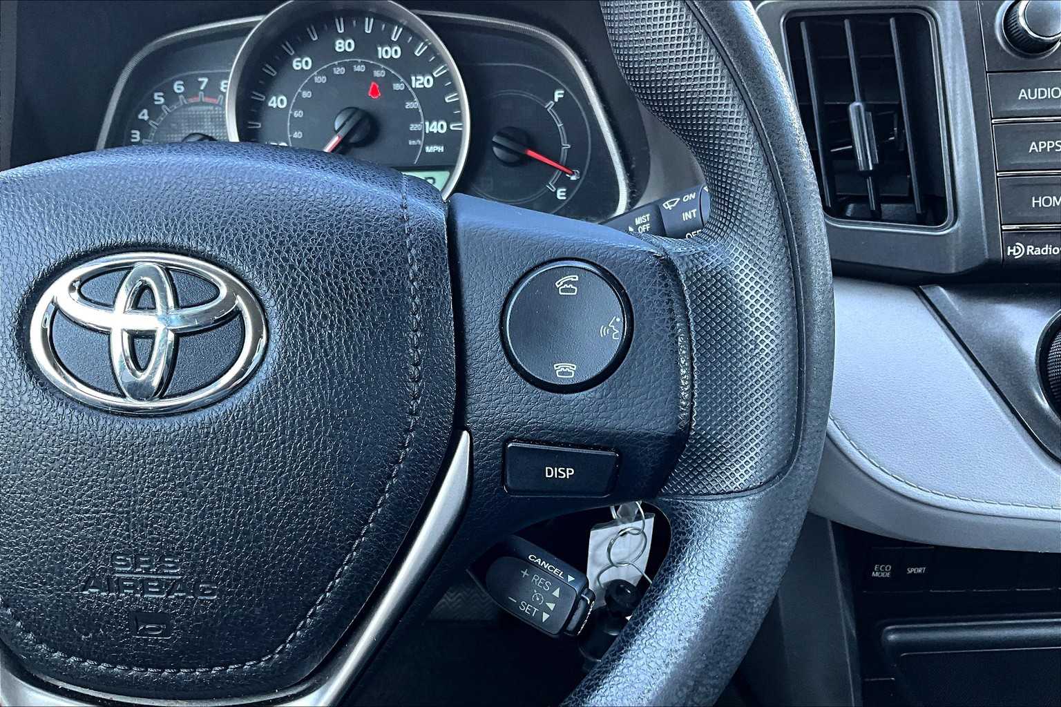 2014 Toyota RAV4 LE photo 23