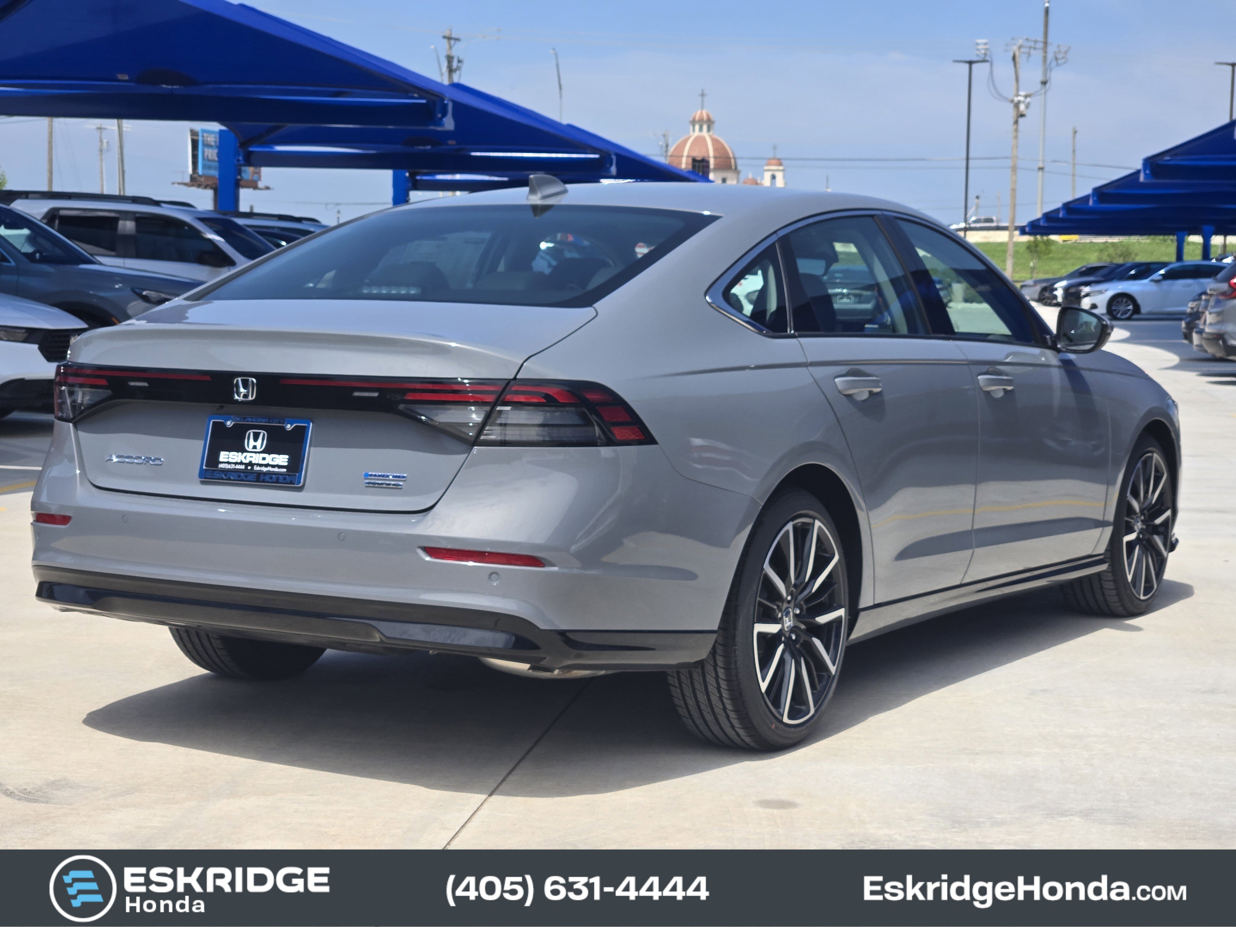 2025 Honda Accord Hybrid Touring photo 2