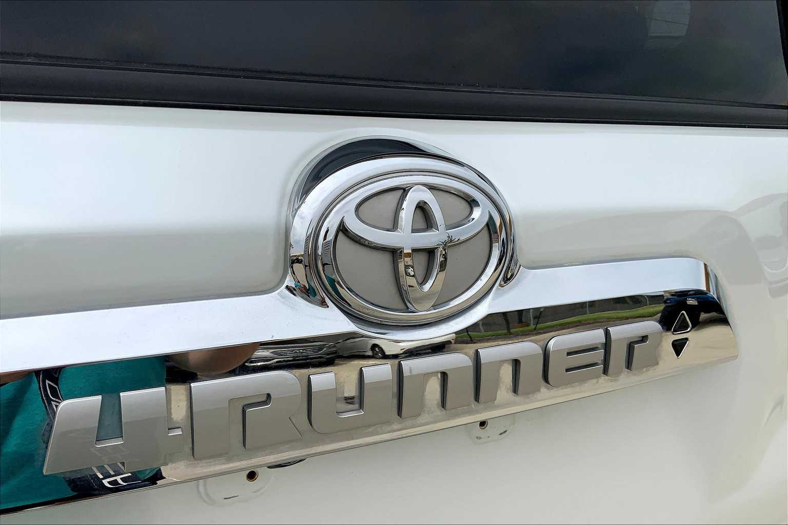 2024 Toyota 4Runner Limited photo 9