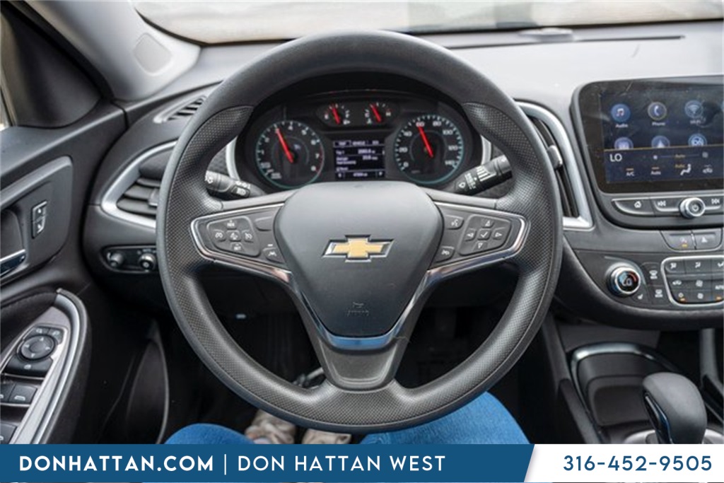 2023 Chevrolet Malibu 1LT photo 5