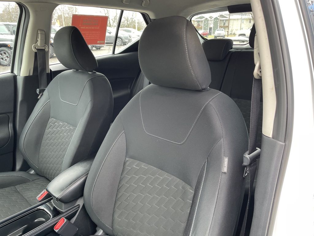 2023 Nissan Kicks SV photo 4