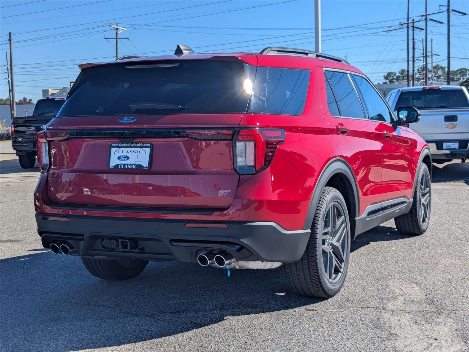 2026 Ford Explorer ST photo 2