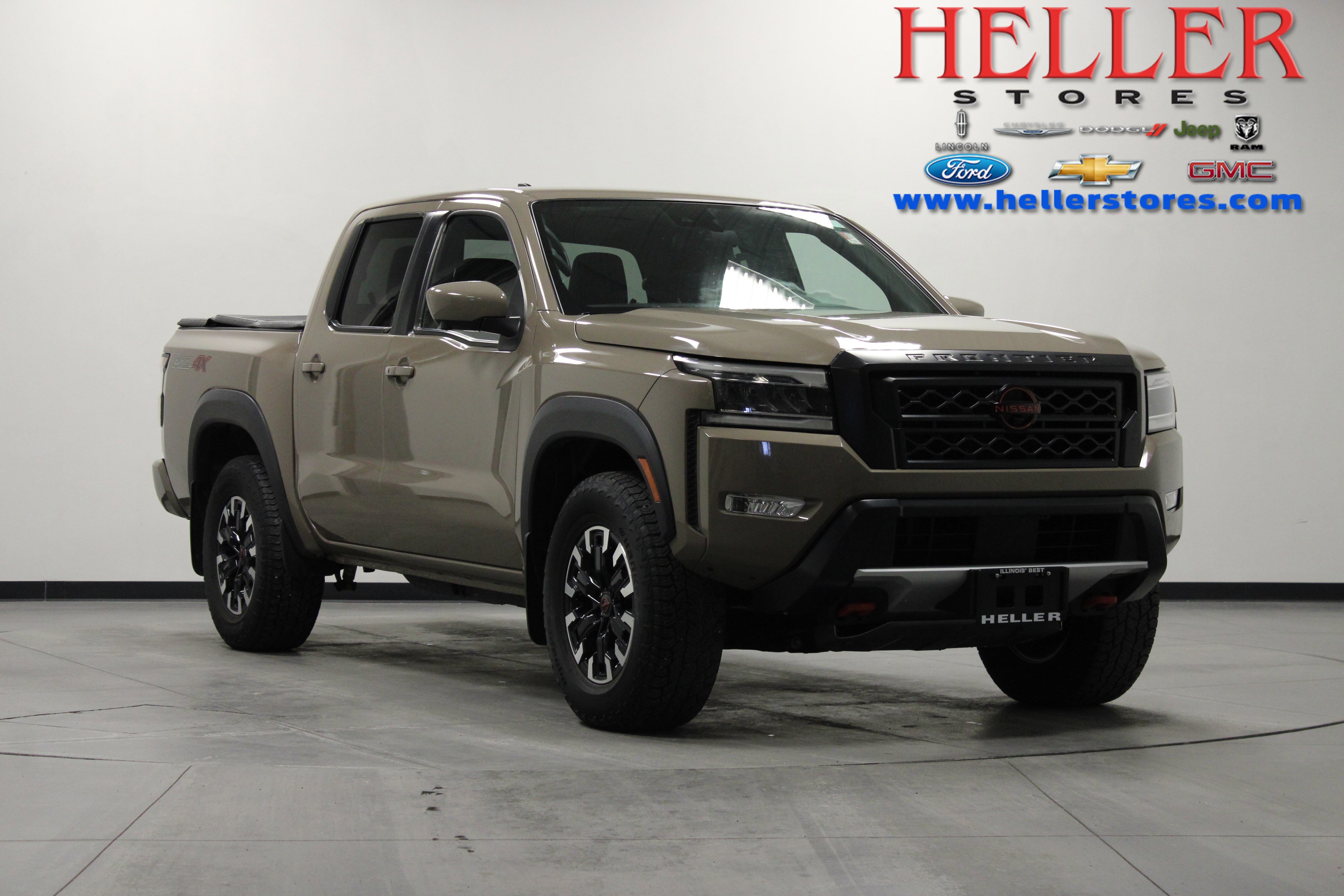 2022 Nissan Frontier PRO-4X's photo