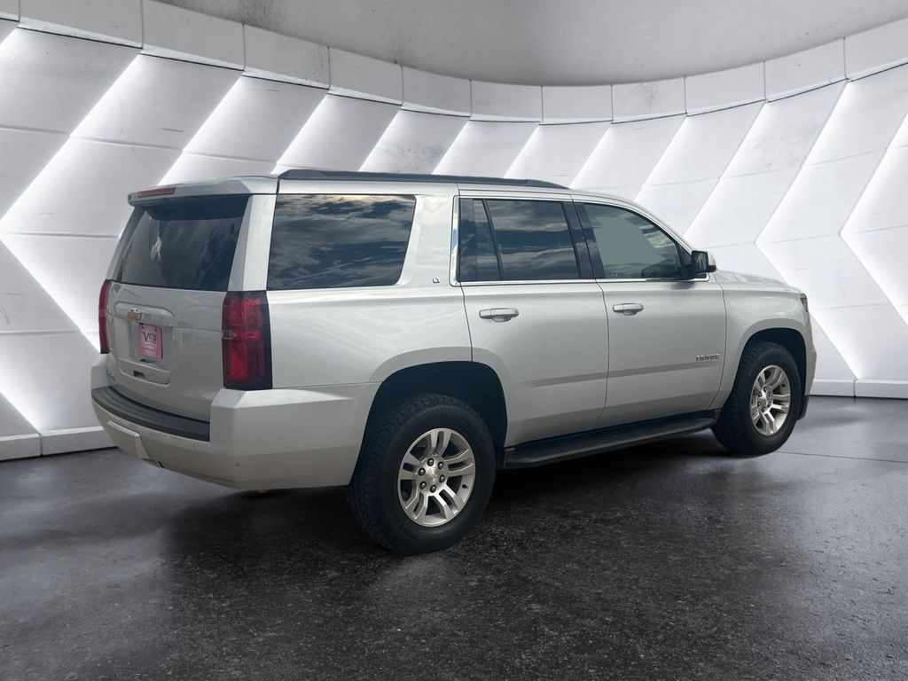 2019 Chevrolet Tahoe LT photo 4