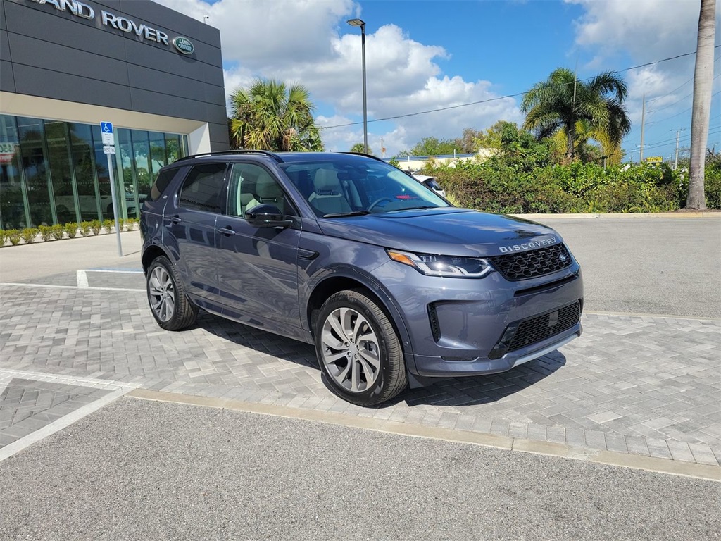2025 Land Rover Discovery Sport S photo 6