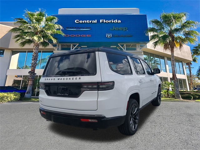 2025 Jeep Grand Wagoneer III photo 3