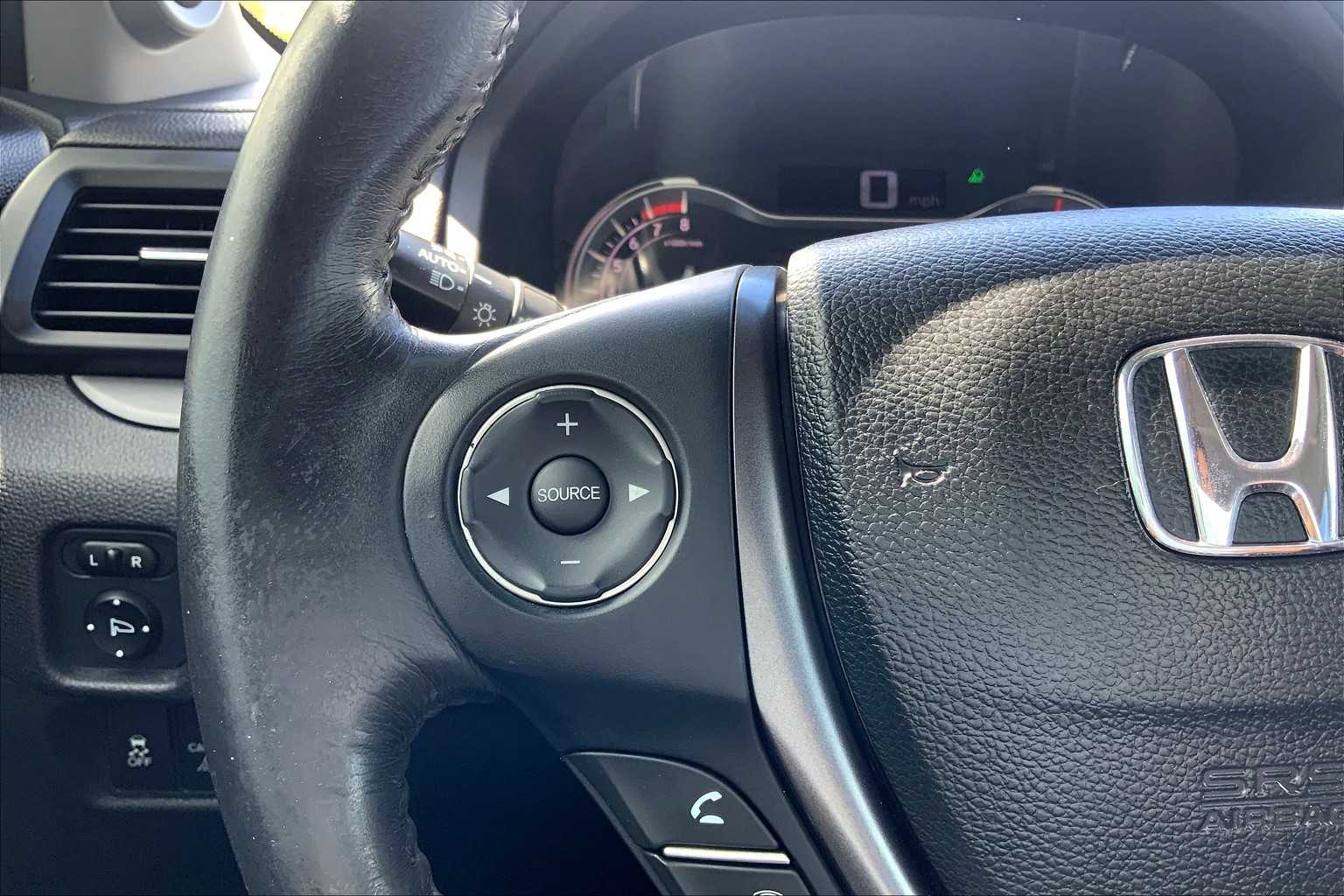 2019 Honda Ridgeline RTL photo 20