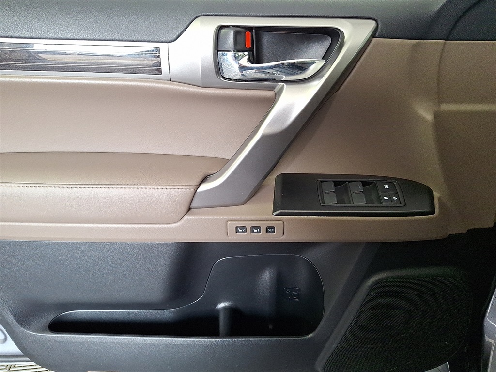 2023 Lexus GX 460 photo 12