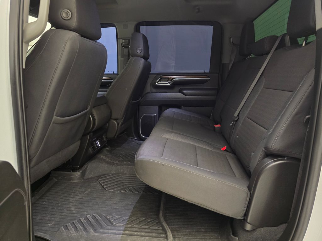 2024 Chevrolet Silverado 2500HD LT photo 38