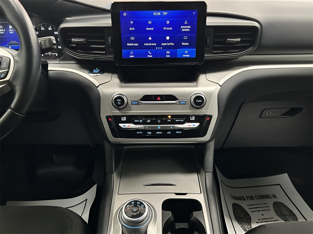 2021 Ford Explorer XLT photo 17