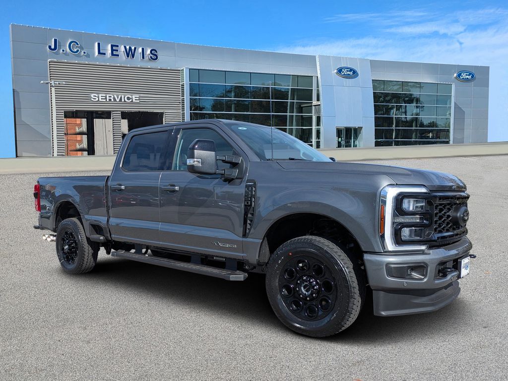 2025 Ford F-250 Super Duty Lariat's photo