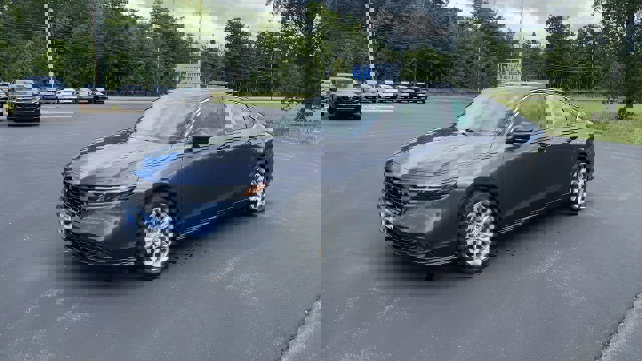 2023 Honda Accord 1.5T LX photo 4