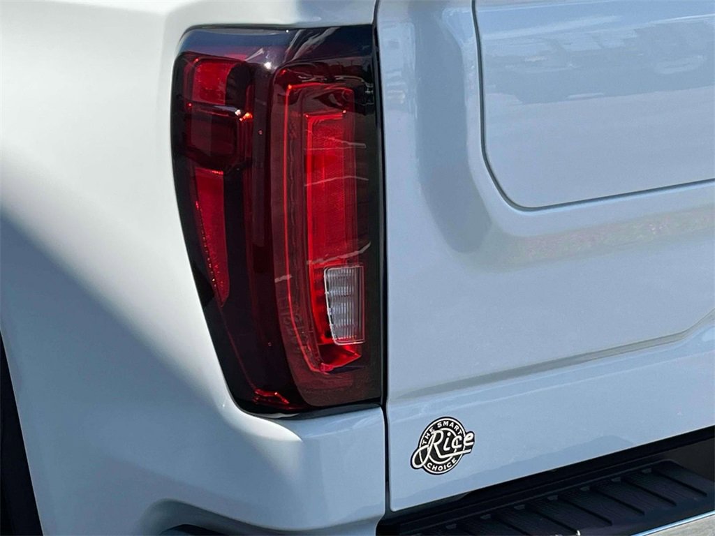 2026 Gmc Sierra 1500 SLT photo 10