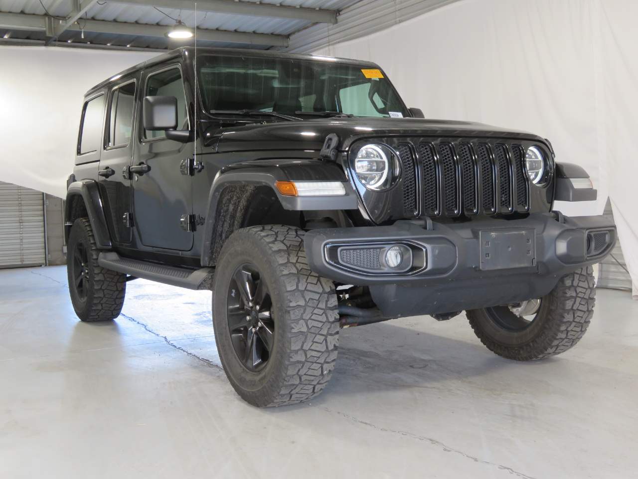 2020 Jeep Wrangler Unlimited Sahara Altitude photo 3