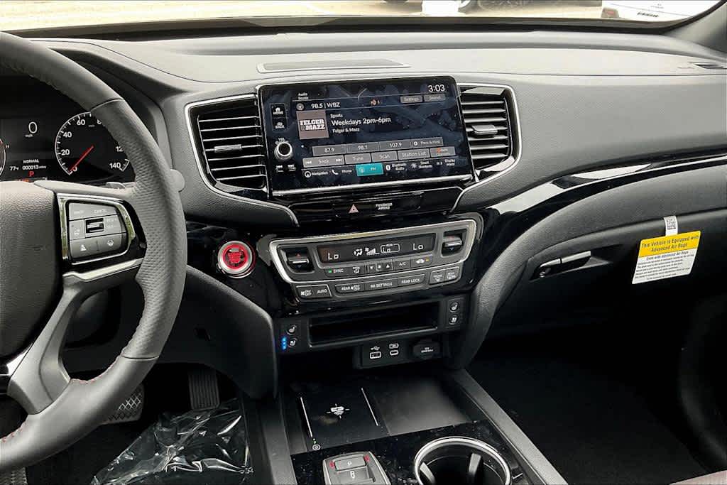 2026 Honda Ridgeline Black Edition photo 12