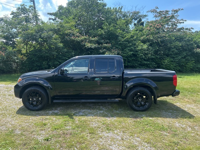 2020 Nissan Frontier SV photo 2