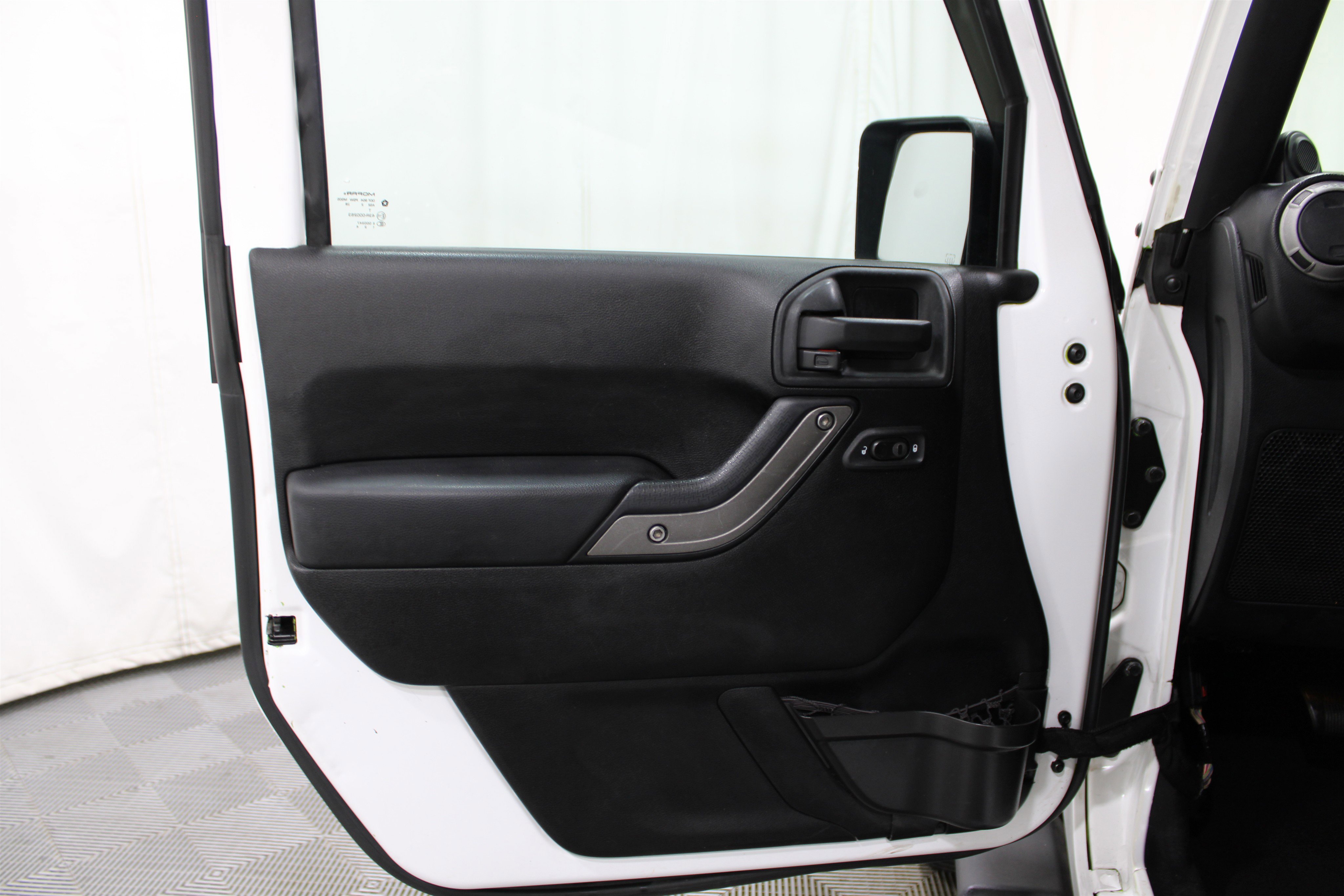 2013 Jeep Wrangler Unlimited Sport photo 5