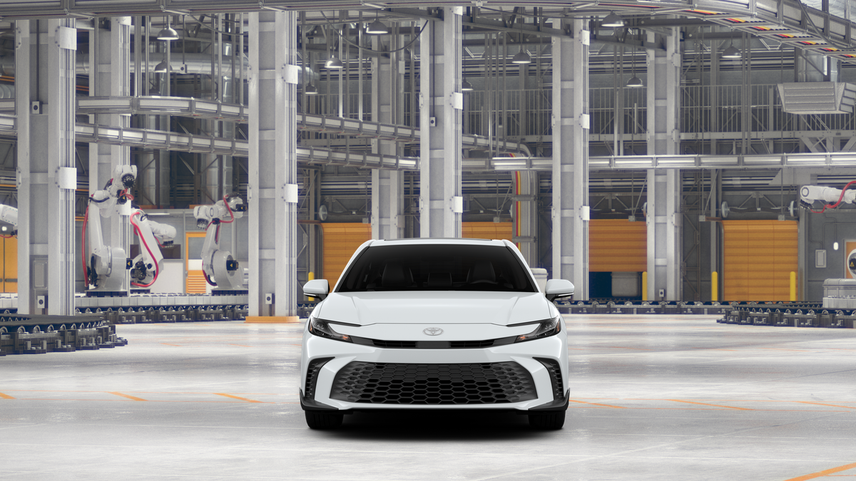2025 Toyota Camry SE photo 17