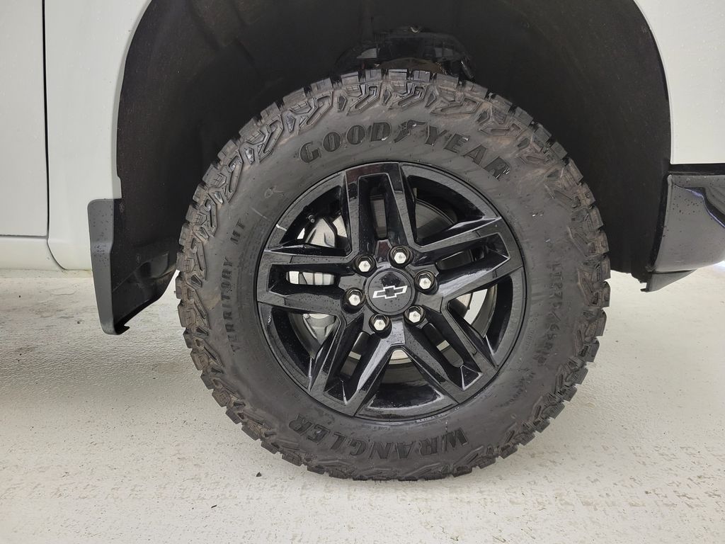 2025 Chevrolet Silverado 1500 Custom Trail Boss photo 18