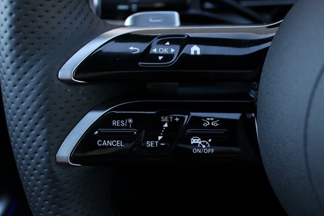 2025 Mercedes Benz GLC 300 4MATIC photo 9