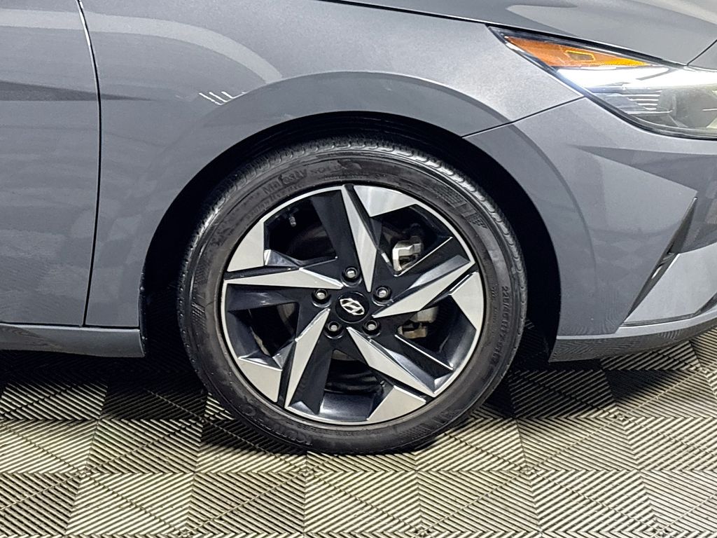 2023 Hyundai Elantra SEL photo 21