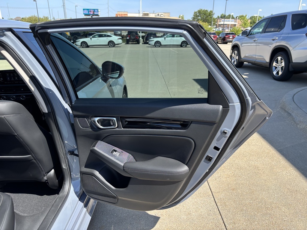 2024 Honda Civic Touring photo 26