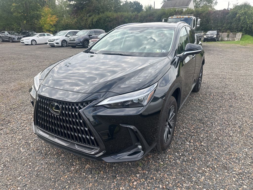2022 Lexus NX 350 photo 2