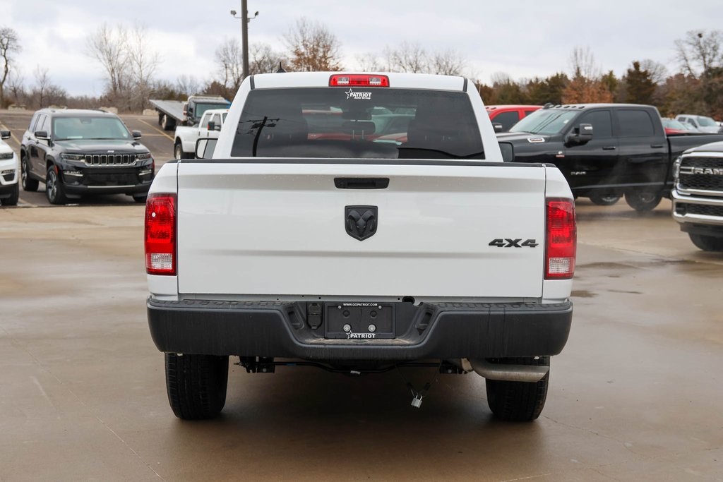2024 Ram 1500 Classic Tradesman photo 4