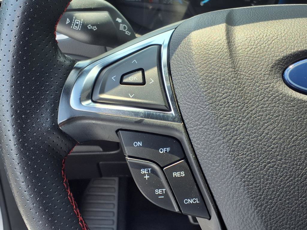 2024 Ford Edge ST-Line photo 12