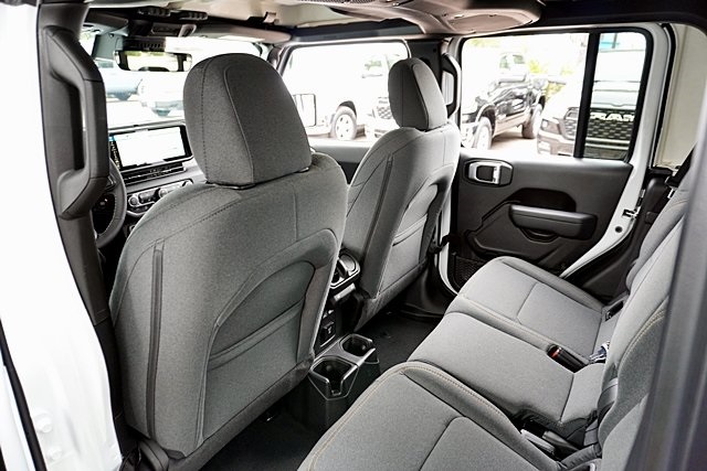 New 2025 Bright White Clear-Coat Exterior Paint Jeep Willys image 24