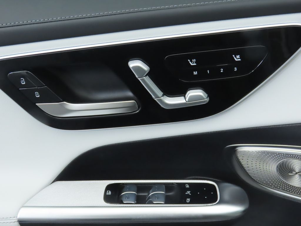 2026 Mercedes Benz GLC 300 4MATIC photo 22