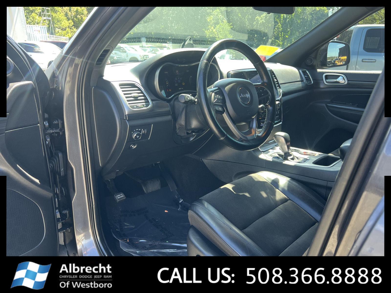 2021 Jeep Grand Cherokee Laredo X photo 9
