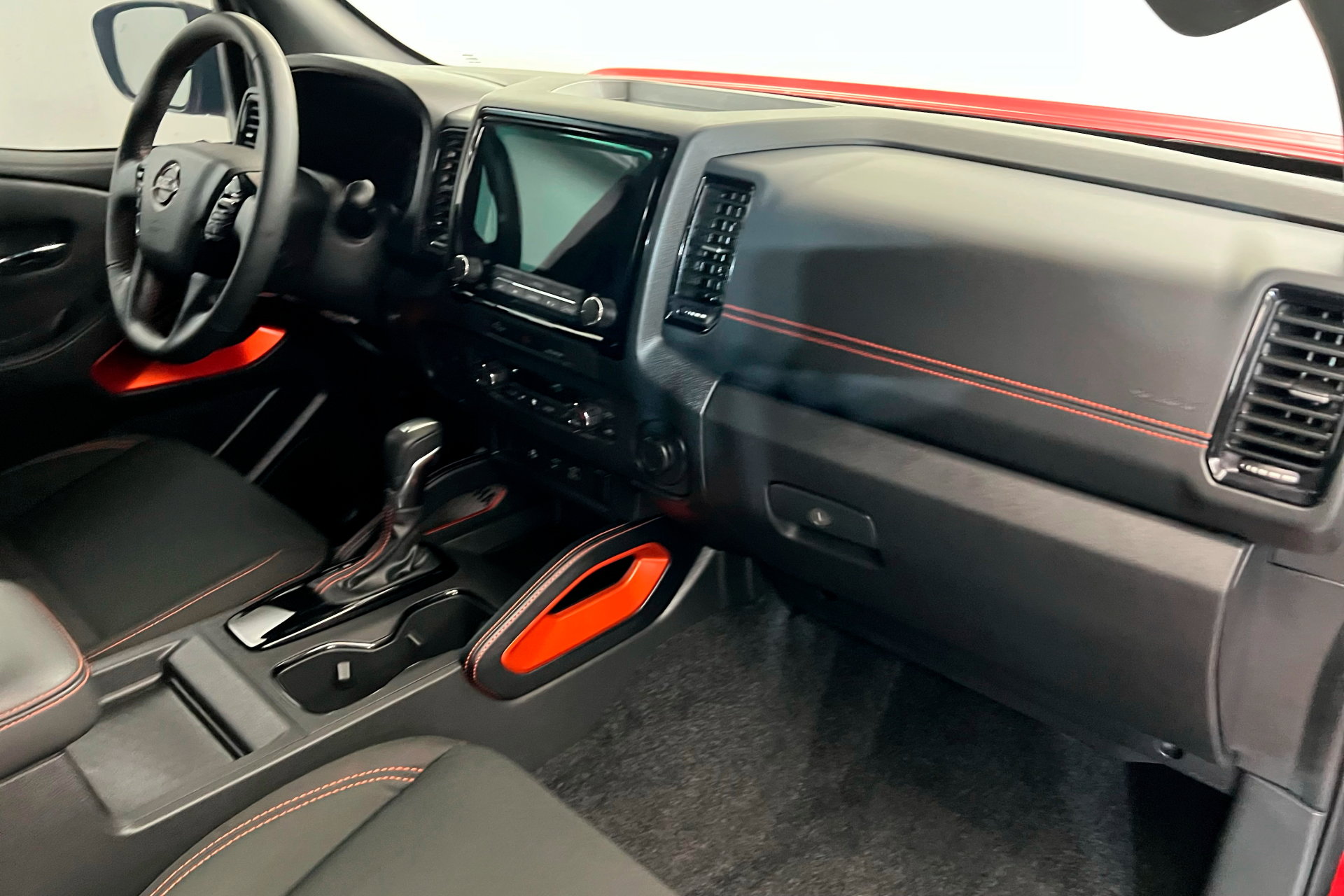 2024 Nissan Frontier PRO-X photo 22