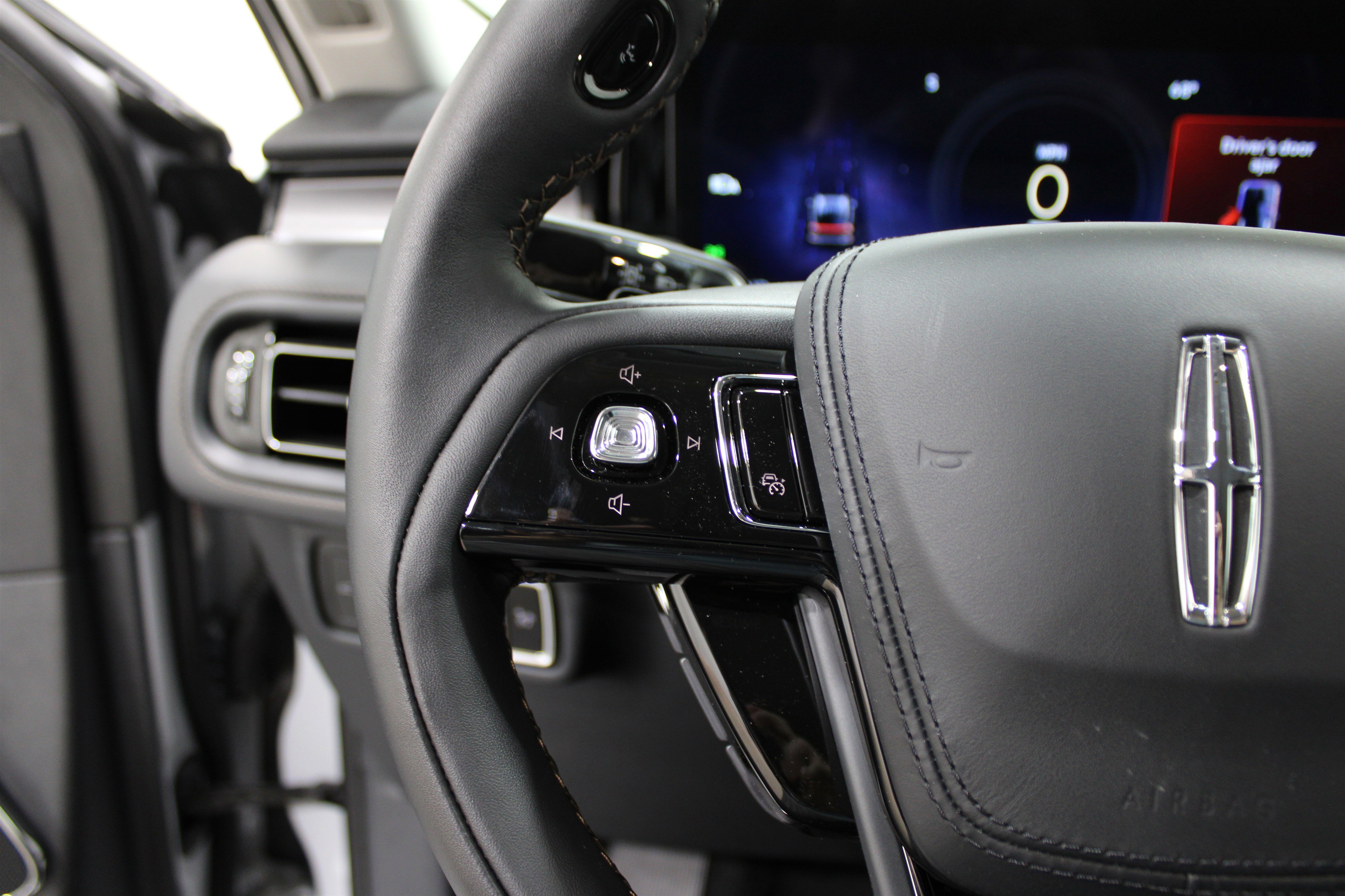 2025 Lincoln Aviator Premiere photo 7