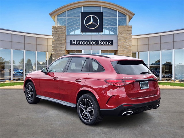 2026 Mercedes Benz GLC 300 4MATIC photo 3