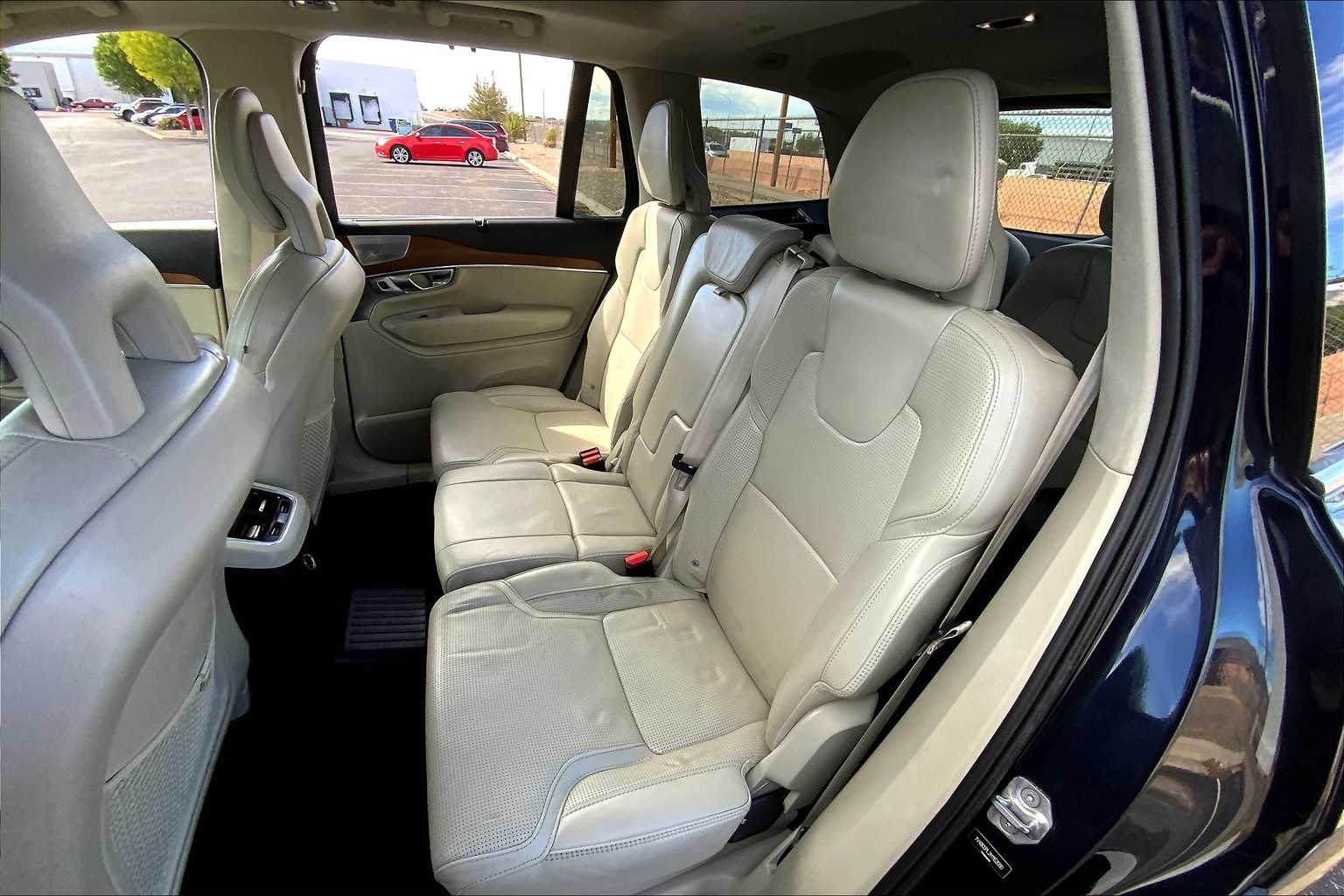 2017 Volvo XC90 Inscription photo 17