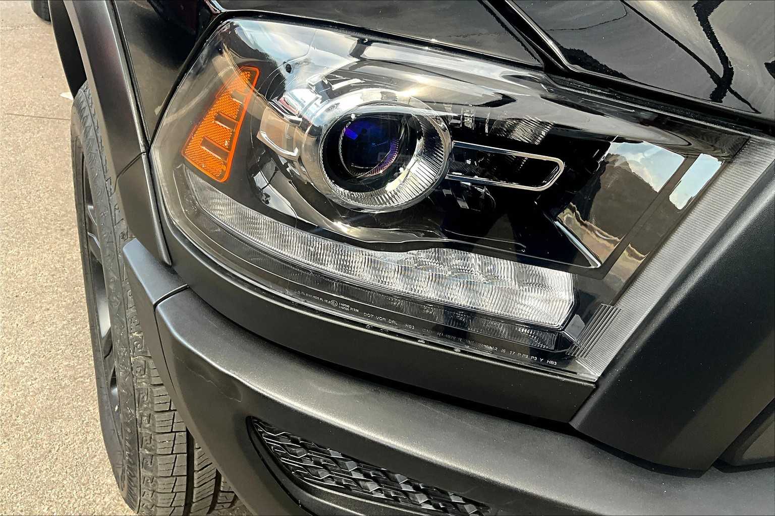 2022 Ram 1500 Classic Warlock photo 23